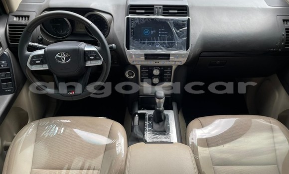 Acheter Occasion Voiture Toyota Land Cruiser Prado Noir à Luanda, Province de Luanda Acheter Occasion Voiture Toyota Land Cruiser Prado Noir à Luanda, Province de Luanda