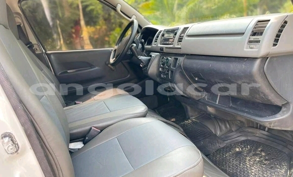 Acheter Occasion Voiture Toyota Hiace Blanc à Luanda, Province de Luanda Acheter Occasion Voiture Toyota Hiace Blanc à Luanda, Province de Luanda