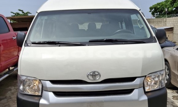Comprar Usado Toyota Hiace Branco Carro em Luanda em Luanda Province Comprar Usado Toyota Hiace Branco Carro em Luanda em Luanda Province