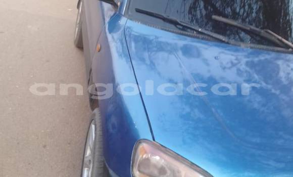 Comprar Usado Toyota RAV4 Azul Carro em Camabatela em Uige Comprar Usado Toyota RAV4 Azul Carro em Camabatela em Uige