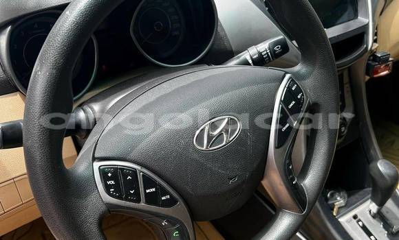Comprar Usado Hyundai Elantra Branco Carro em Caluquembe em Huila Comprar Usado Hyundai Elantra Branco Carro em Caluquembe em Huila
