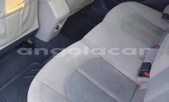 Buy Used Hyundai Sonata White Car in Camabatela in Uige Buy Used Hyundai Sonata White Car in Camabatela in Uige
