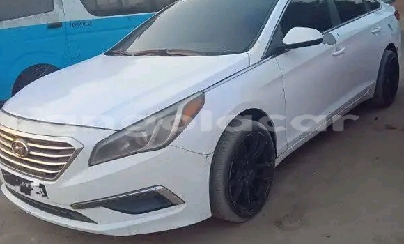 Comprar Usado Hyundai Sonata Branco Carro em Camabatela em Uige Comprar Usado Hyundai Sonata Branco Carro em Camabatela em Uige