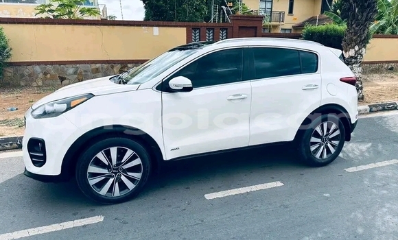 Comprar Usado Kia Sportage Branco Carro em Cabinda em Cabinda Comprar Usado Kia Sportage Branco Carro em Cabinda em Cabinda