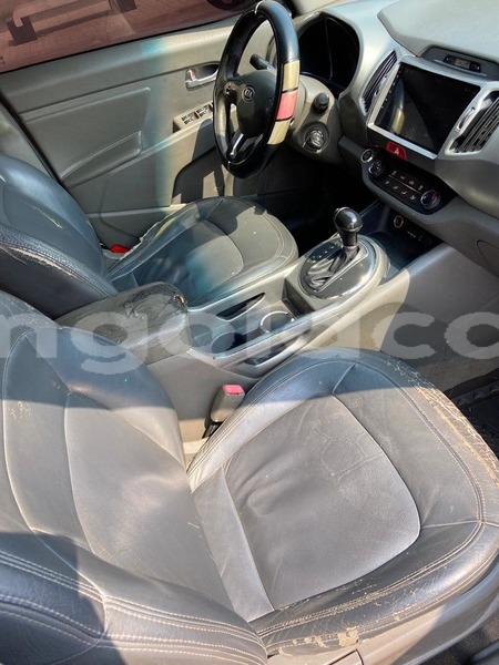 Big with watermark kia sportage uige camabatela 35927