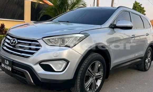 Comprar Usado Hyundai Santa Fe Outro Carro em Camabatela em Uige Comprar Usado Hyundai Santa Fe Outro Carro em Camabatela em Uige
