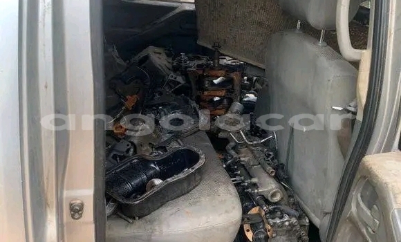 Comprar Usado Nissan Navara Outro Carro em Camabatela em Uige Comprar Usado Nissan Navara Outro Carro em Camabatela em Uige