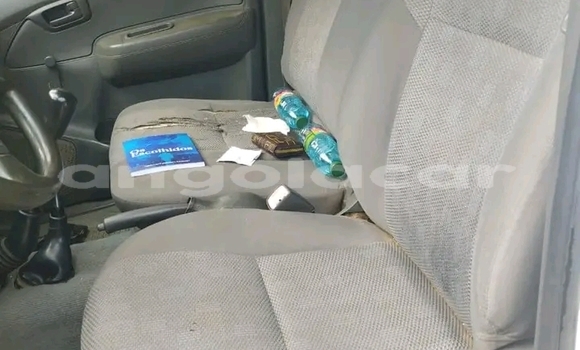 Buy Used Toyota Hilux White Car in Camabatela in Uige Buy Used Toyota Hilux White Car in Camabatela in Uige