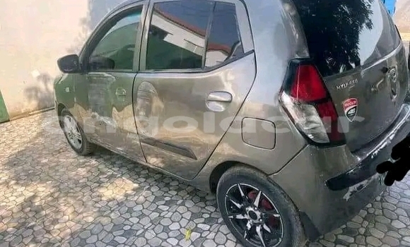 Buy Used Hyundai i10 Other Car in Camabatela in Uige Buy Used Hyundai i10 Other Car in Camabatela in Uige