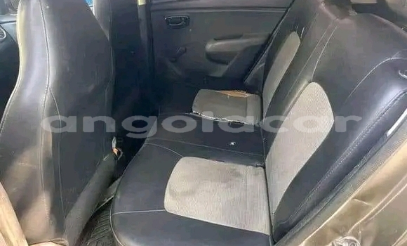 Buy Used Hyundai i10 Other Car in Camabatela in Uige Buy Used Hyundai i10 Other Car in Camabatela in Uige