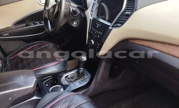 Acheter Occasion Voiture Hyundai Santa Fe Blanc à Caluquembe, Huila Acheter Occasion Voiture Hyundai Santa Fe Blanc à Caluquembe, Huila