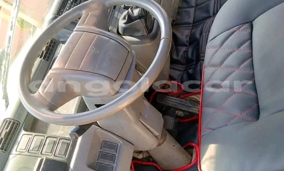 Buy Used Mitsubishi Challenger White Car in Camabatela in Uige Buy Used Mitsubishi Challenger White Car in Camabatela in Uige