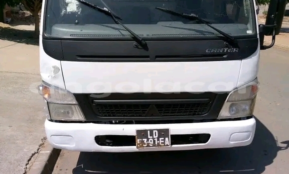 Buy Used Mitsubishi Challenger White Car in Camabatela in Uige Buy Used Mitsubishi Challenger White Car in Camabatela in Uige