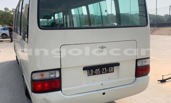 Comprar Usado Toyota Coaster Branco Carro em Catchiungo em Huambo Comprar Usado Toyota Coaster Branco Carro em Catchiungo em Huambo