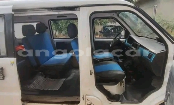 Comprar Usado Toyota Hiluxe VIGO Branco Carro em Camabatela em Uige Comprar Usado Toyota Hiluxe VIGO Branco Carro em Camabatela em Uige