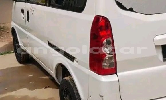 Comprar Usado Toyota Hiluxe VIGO Branco Carro em Camabatela em Uige Comprar Usado Toyota Hiluxe VIGO Branco Carro em Camabatela em Uige