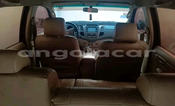 Comprar Usado Toyota Fortuner Bege Carro em Camabatela em Uige Comprar Usado Toyota Fortuner Bege Carro em Camabatela em Uige