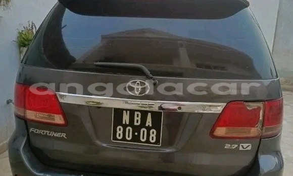 Comprar Usado Toyota Fortuner Bege Carro em Camabatela em Uige Comprar Usado Toyota Fortuner Bege Carro em Camabatela em Uige