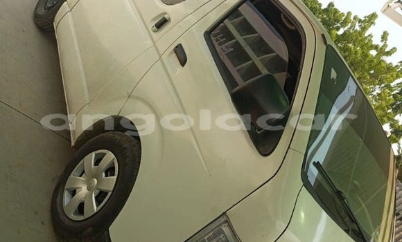 Acheter Occasion Voiture Toyota Hiace Blanc à Caluquembe, Huila Acheter Occasion Voiture Toyota Hiace Blanc à Caluquembe, Huila