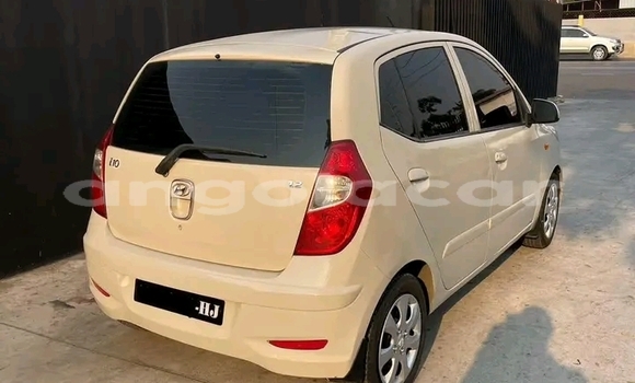 Acheter Occasion Voiture Hyundai i10 Blanc à Camabatela, Uige Acheter Occasion Voiture Hyundai i10 Blanc à Camabatela, Uige