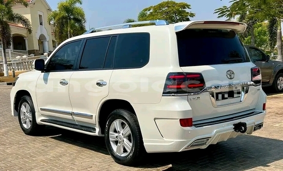Acheter Occasion Voiture Toyota Land Cruiser Blanc à Cabinda, Cabinda Acheter Occasion Voiture Toyota Land Cruiser Blanc à Cabinda, Cabinda