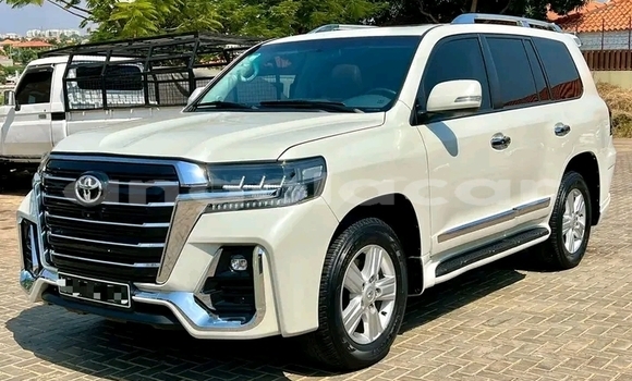 Acheter Occasion Voiture Toyota Land Cruiser Blanc à Cabinda, Cabinda Acheter Occasion Voiture Toyota Land Cruiser Blanc à Cabinda, Cabinda