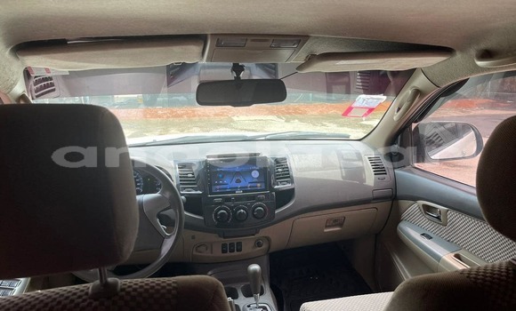 Acheter Occasion Voiture Toyota Fortuner Blanc à Caluquembe, Huila Acheter Occasion Voiture Toyota Fortuner Blanc à Caluquembe, Huila