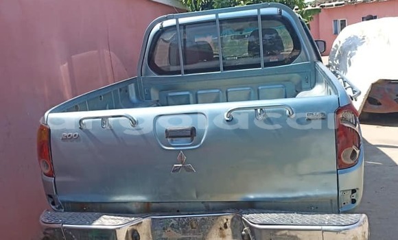 Comprar Usado Mitsubishi L200 Outro Carro em Caconda em Huila Comprar Usado Mitsubishi L200 Outro Carro em Caconda em Huila