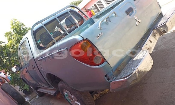 Comprar Usado Mitsubishi L200 Outro Carro em Caconda em Huila Comprar Usado Mitsubishi L200 Outro Carro em Caconda em Huila