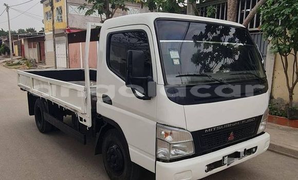 Comprar Usado Mitsubishi Lancer Cargo Outro Carro em Luanda em Luanda Province Comprar Usado Mitsubishi Lancer Cargo Outro Carro em Luanda em Luanda Province