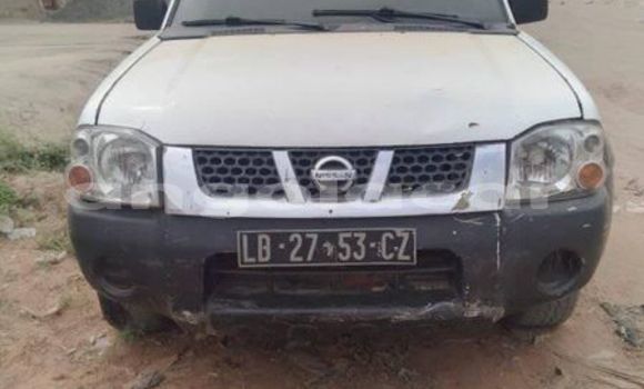 Comprar Usado Nissan Hardbody Outro Carro em Luanda em Luanda Province