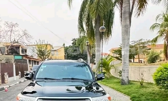 Comprar Usado Toyota Land Cruiser Outro Carro em Leua em Moxico Comprar Usado Toyota Land Cruiser Outro Carro em Leua em Moxico