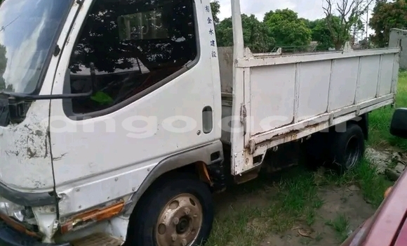 Buy Used Mitsubishi Chariot White Car in Catumbela in Bie Buy Used Mitsubishi Chariot White Car in Catumbela in Bie