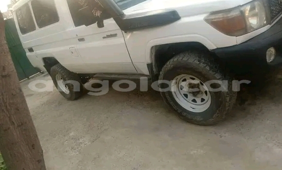 Comprar Usado Toyota Land Cruiser Outro Carro em Luanda em Luanda Province Comprar Usado Toyota Land Cruiser Outro Carro em Luanda em Luanda Province