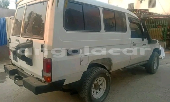 Comprar Usado Toyota Land Cruiser Outro Carro em Luanda em Luanda Province Comprar Usado Toyota Land Cruiser Outro Carro em Luanda em Luanda Province