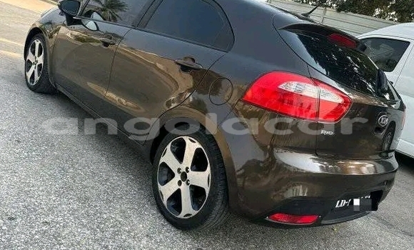 Comprar Usado Kia rio Marrom Carro em Luanda em Luanda Province Comprar Usado Kia rio Marrom Carro em Luanda em Luanda Province