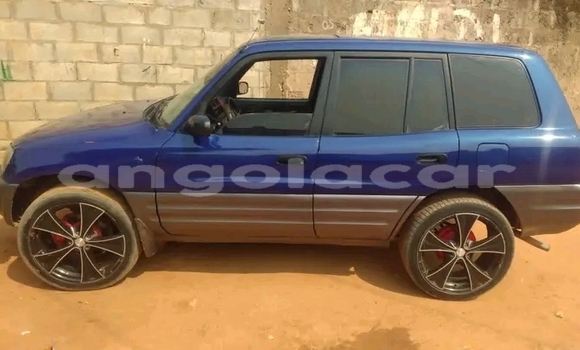 Comprar Usado Toyota RAV4 Bege Carro em Luanda em Luanda Province Comprar Usado Toyota RAV4 Bege Carro em Luanda em Luanda Province