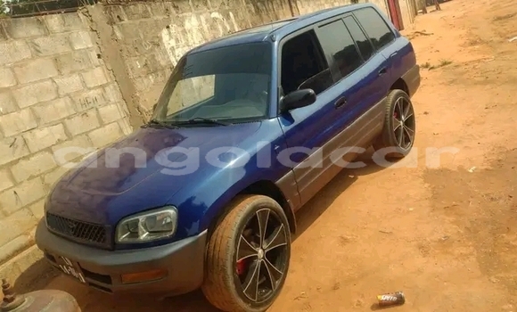 Comprar Usado Toyota RAV4 Bege Carro em Luanda em Luanda Province Comprar Usado Toyota RAV4 Bege Carro em Luanda em Luanda Province