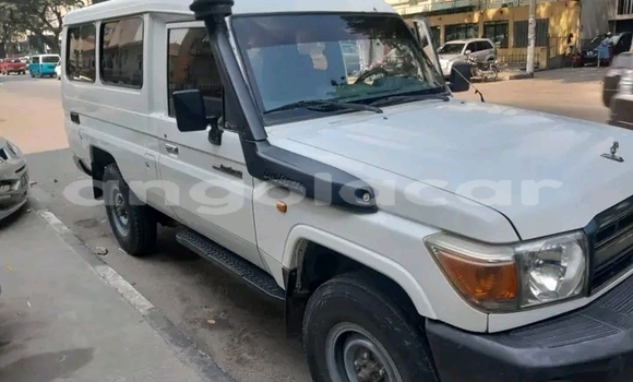 Comprar Usado Toyota Land Cruiser Branco Carro em Luanda em Luanda Province Comprar Usado Toyota Land Cruiser Branco Carro em Luanda em Luanda Province