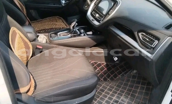 Buy Used Lexus RX White Car in Luanda in Luanda Province Buy Used Lexus RX White Car in Luanda in Luanda Province