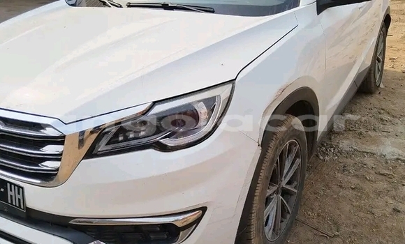 Buy Used Lexus RX White Car in Luanda in Luanda Province Buy Used Lexus RX White Car in Luanda in Luanda Province
