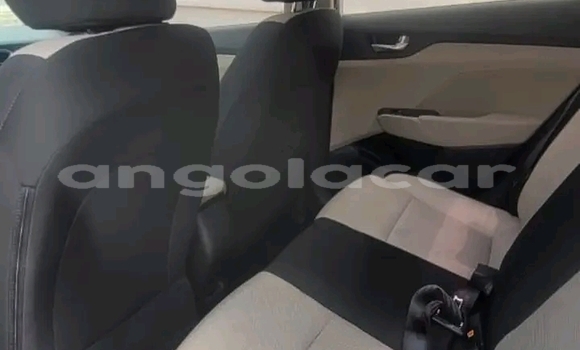Buy Used Hyundai Accent White Car in Luanda in Luanda Province Buy Used Hyundai Accent White Car in Luanda in Luanda Province