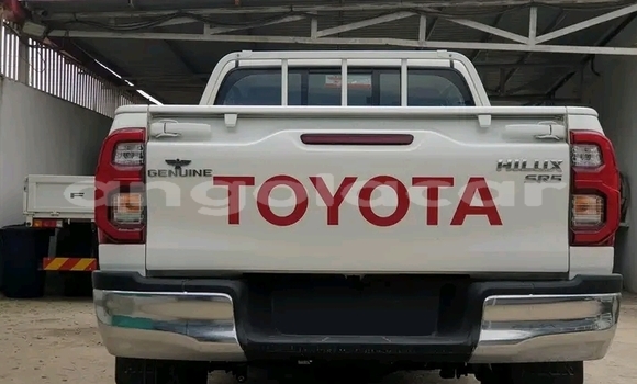 Comprar Usado Toyota Hilux Branco Carro em Luanda em Luanda Province Comprar Usado Toyota Hilux Branco Carro em Luanda em Luanda Province