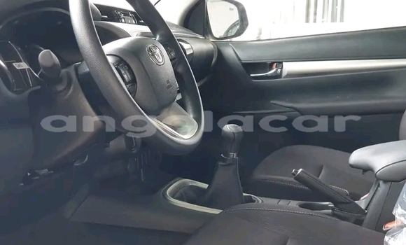 Comprar Usado Toyota Hilux Branco Carro em Luanda em Luanda Province Comprar Usado Toyota Hilux Branco Carro em Luanda em Luanda Province