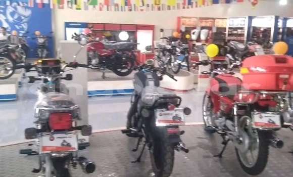 Buy Used Landwind X5 Red Car in Luanda in Luanda Province Buy Used Landwind X5 Red Car in Luanda in Luanda Province