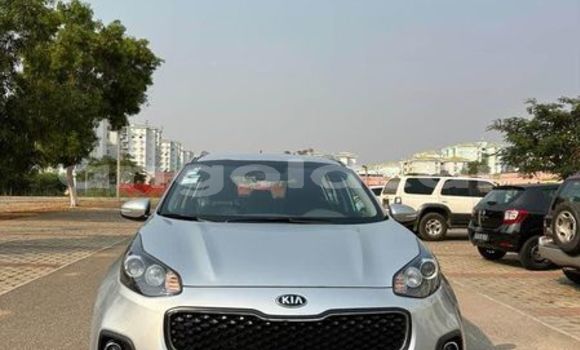 Comprar Usado Kia Sportage Outro Carro em Luanda em Luanda Province