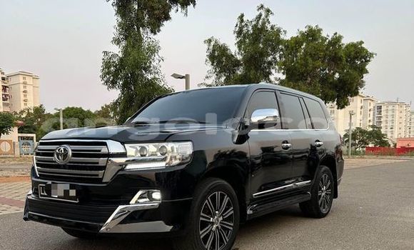 Comprar Usado Toyota Land Cruiser Outro Carro em Luanda em Luanda Province Comprar Usado Toyota Land Cruiser Outro Carro em Luanda em Luanda Province