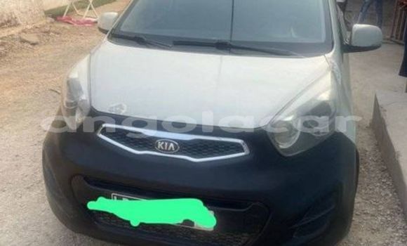 Comprar Usado Kia Picanto Outro Carro em Luanda em Luanda Province