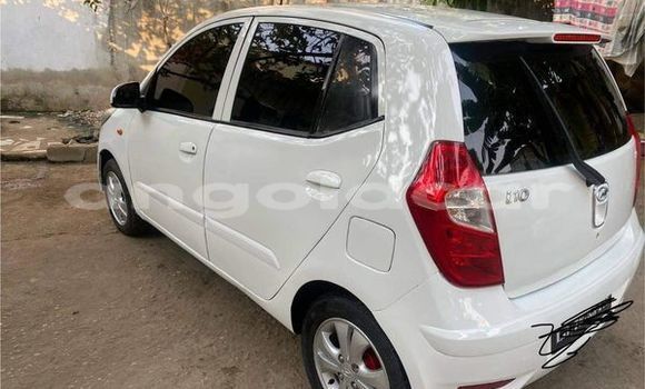 Comprar Usado Hyundai i10 Branco Carro em Luanda em Luanda Province Comprar Usado Hyundai i10 Branco Carro em Luanda em Luanda Province