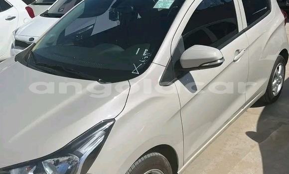 Buy Used Chevrolet spark White Car in Luanda in Luanda Province